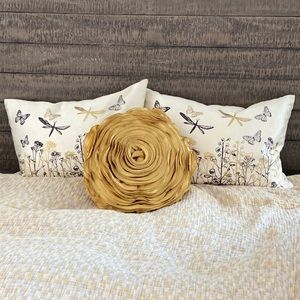 KING Size Duvet with Decor Pillow